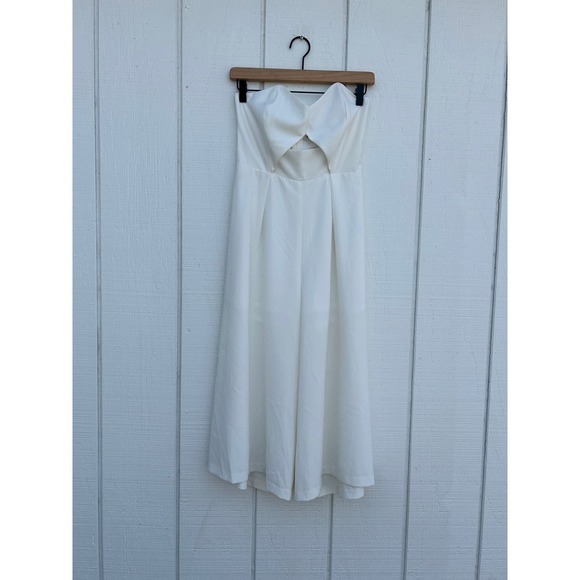 NWT Strapless White‎ Cropped Dressy Jumpsuit, Wide Leg, Front Cut Out, Sz Small - Picture 1 of 6